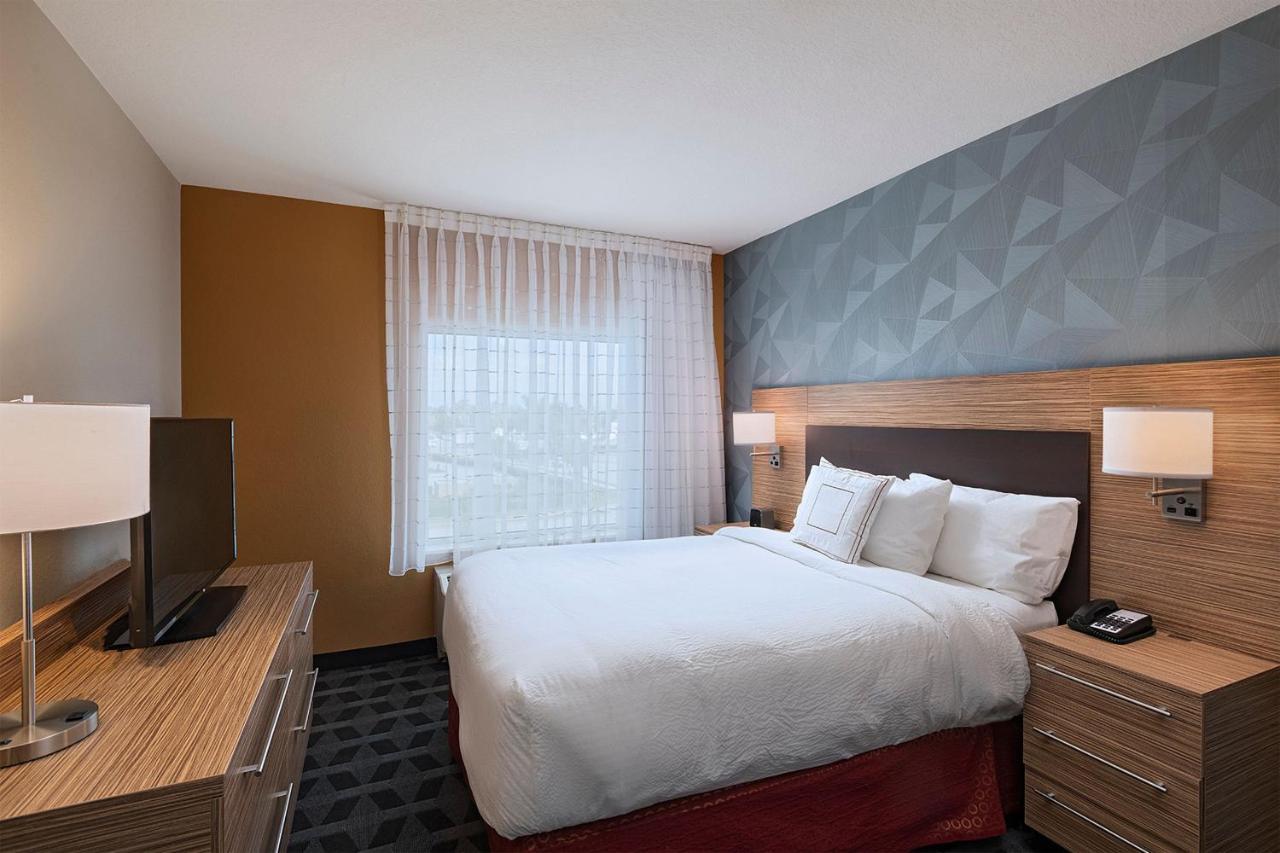 Towneplace Suites By Marriott Naples Vineyards Bagian luar foto
